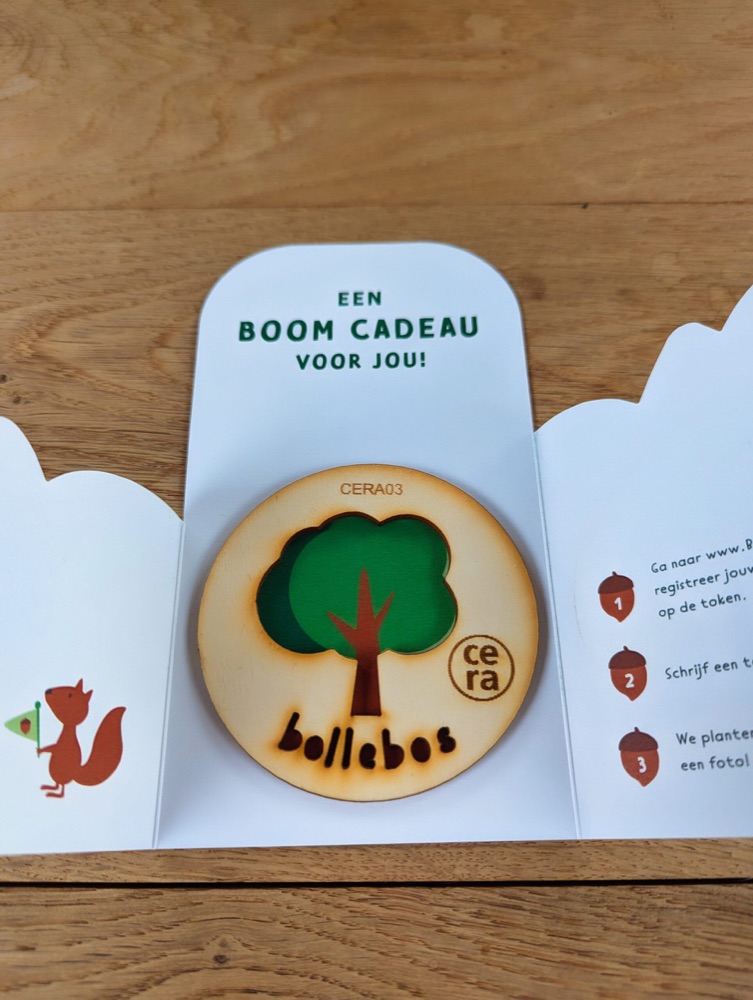 Boomcadeau met het logo van Cera op de token